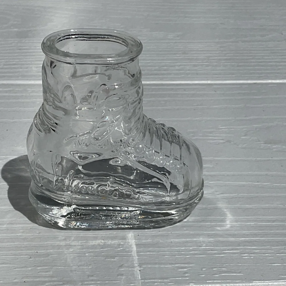 Windsor Canadian Whiskey Hockey Skating Boot 1950’s shot glass